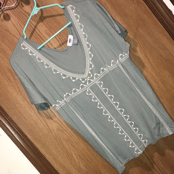 Old Navy L Thyme To Go Summer Top Embroidered - Picture 2 of 9